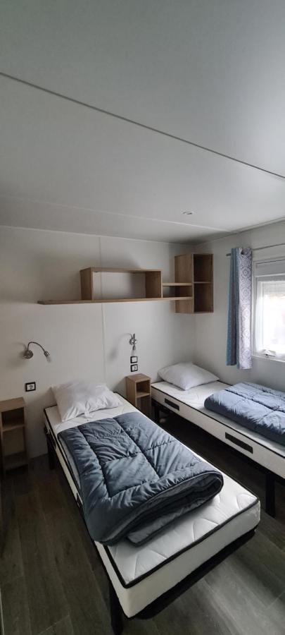 Mobilhome 2 Ch,1 Salon 40M2 De Charme Dans Camping *** Saint-Julien-en-Born Exterior foto